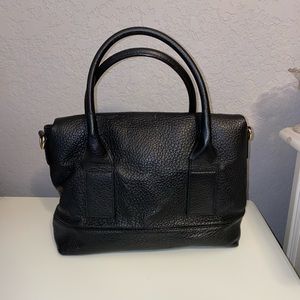 Large black Kate spade tote, shoulder bag. Not much wear, great condition ♠️